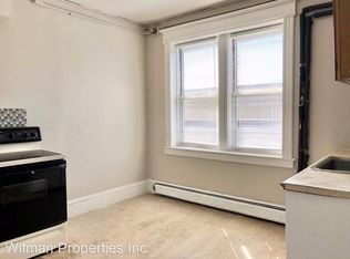 683 State St APT 4, Springfield, MA 01109