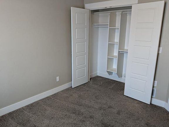 2nd image of 325 N Pointe Dr