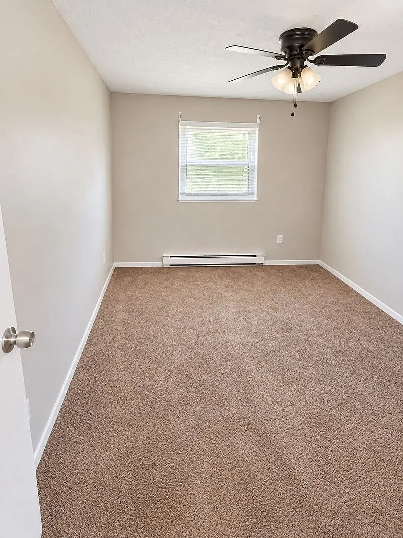 8321 8333 Anthony Wayne LLC — Photo 3