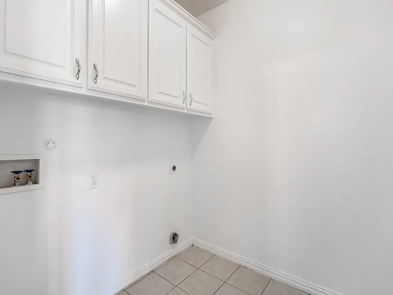 5813 Blackmon Ct — Photo 24