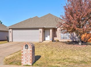 19705 E 39th St S, Broken Arrow, OK 74014