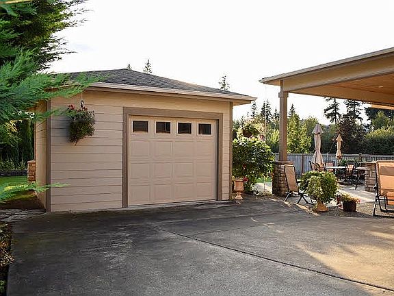 4th image of 21518 29th St E