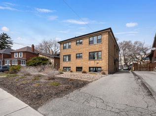 112 Alder Cres Unit 202, Toronto, ON M8V 2H8