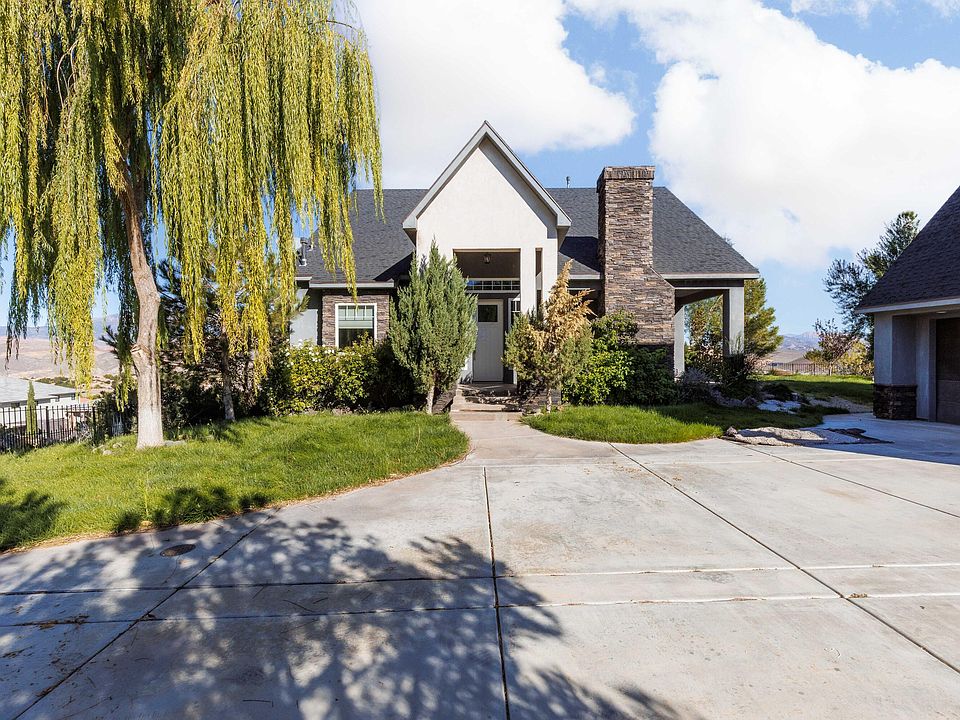 1st image of 2321 W Ridge View Dr