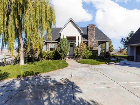 2321 W Ridge View Dr, Hurricane, UT 84737