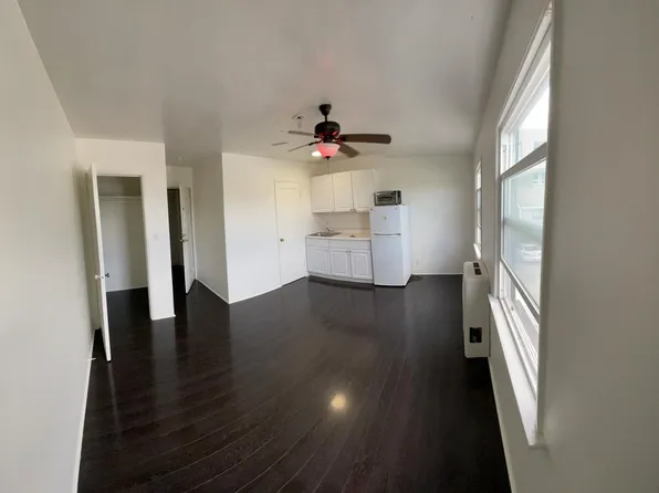1756 Lincoln Blvd #17, Santa Monica, CA 90404