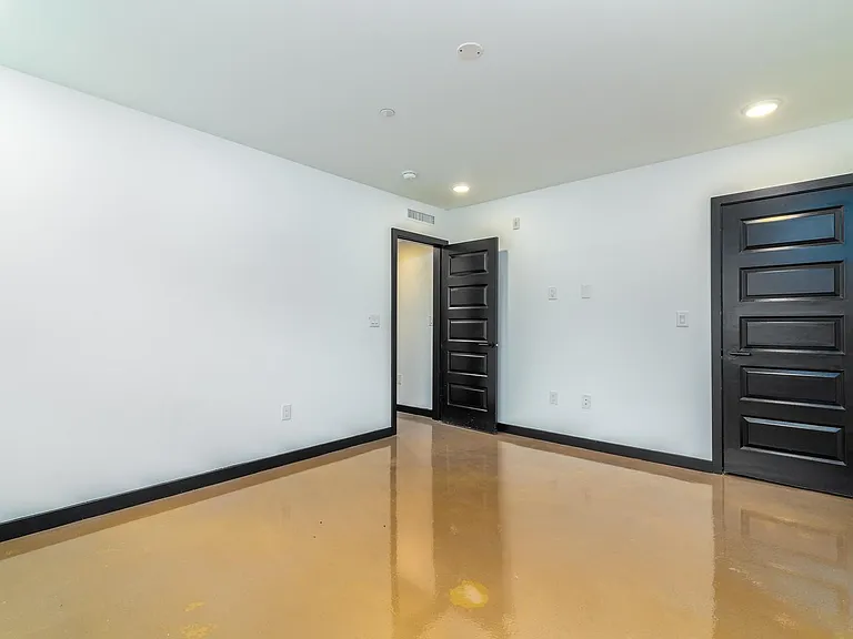 114 Richmond St #2C — Photo 7