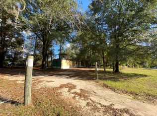 900 Dead River Rd, Uvalda, GA 30473