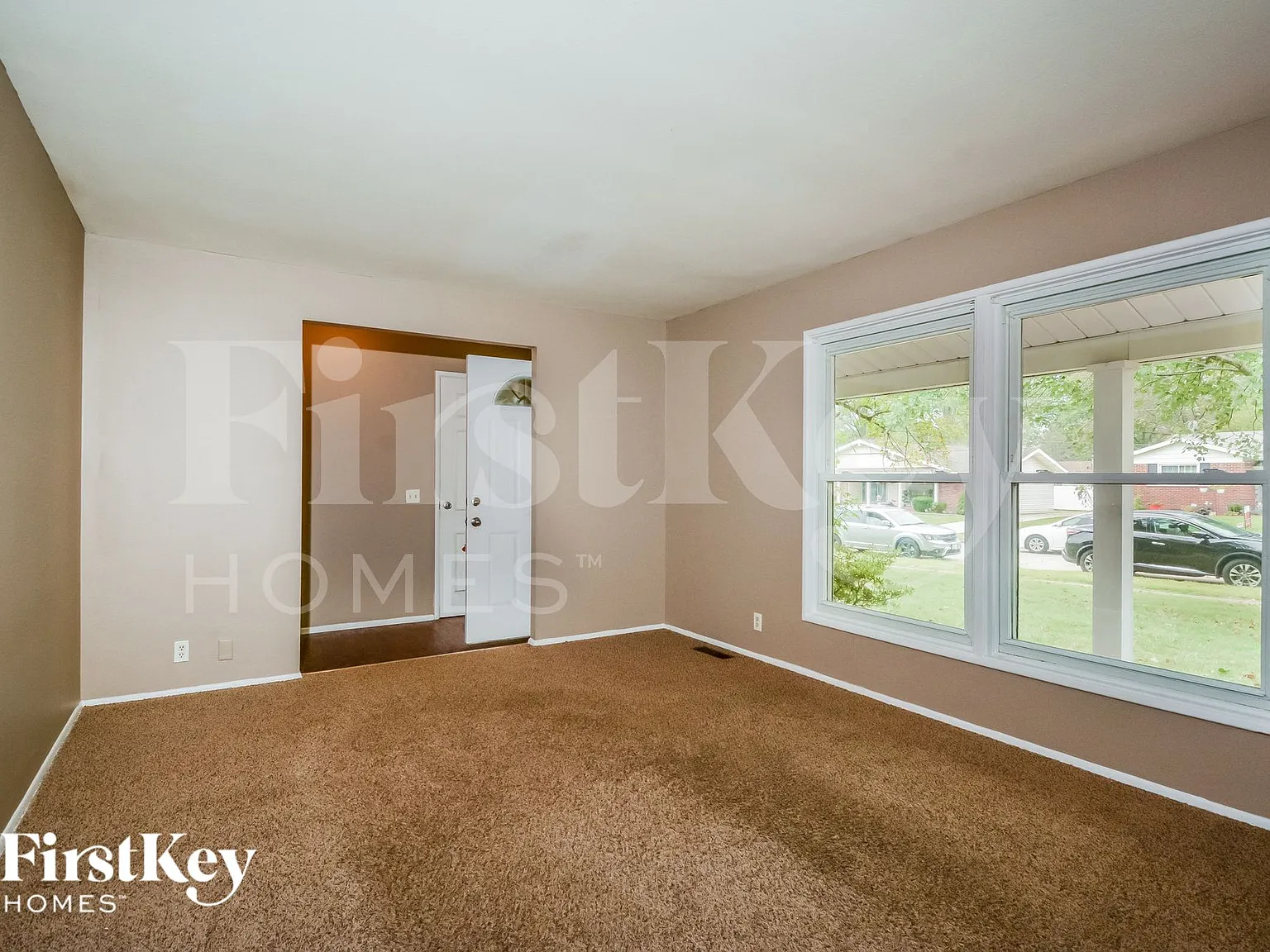 3 bed, 2.0 bath, 1134 sqft, $2,000 — Photo 3