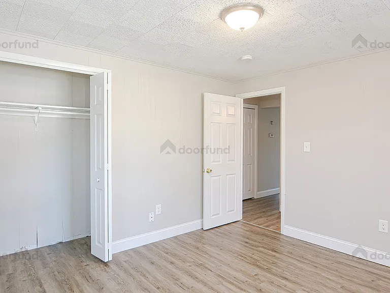16 Harvard Rd #6 — Photo 16