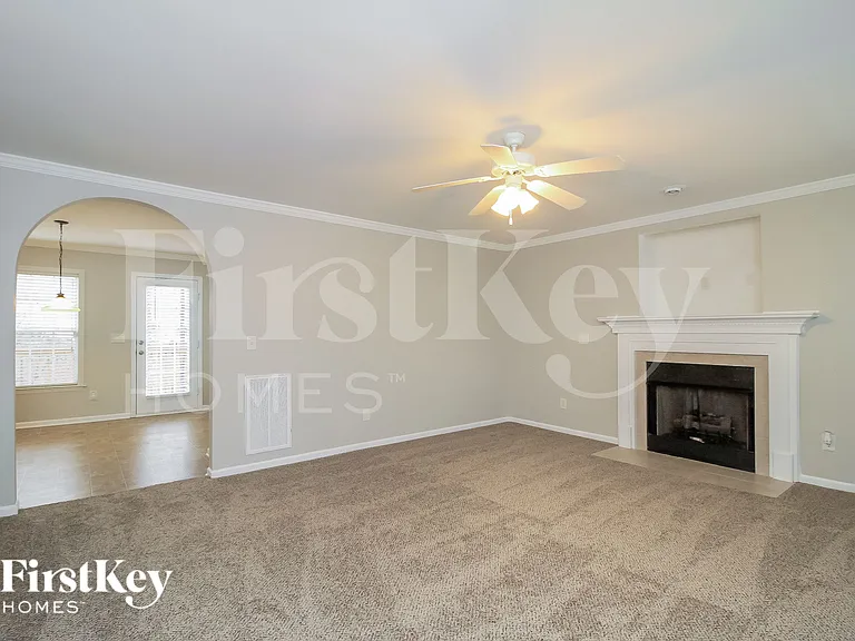 4141 Meredith Woods Ln — Photo 6