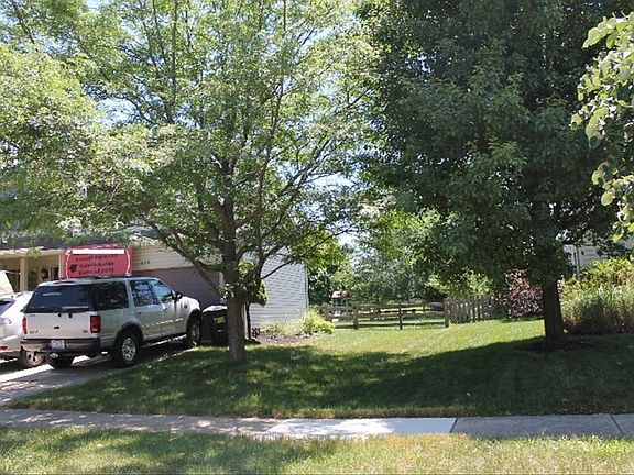 3rd image of 255 Green Ave