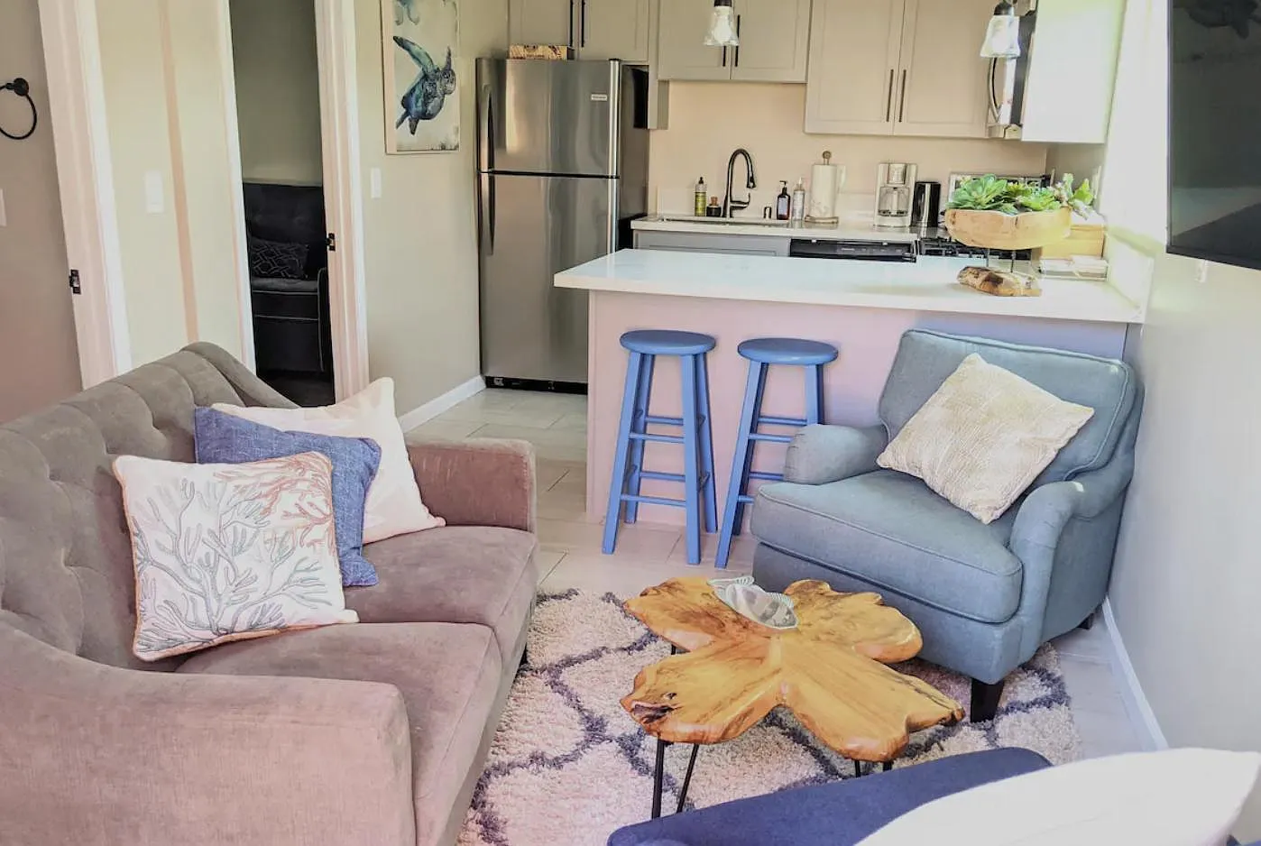 2076 Newton Ave — Photo 2