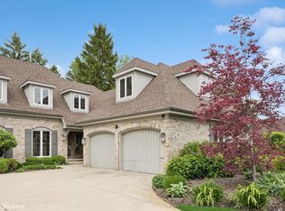 6 Tartan Ridge Rd, Burr Ridge, IL 60527
