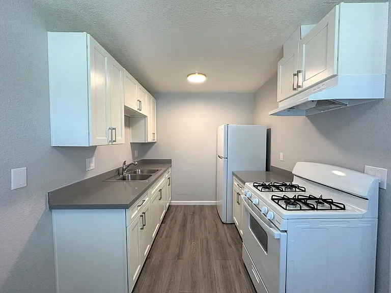 La Madera Apartments at 935 W. Swain Road — Photo 33