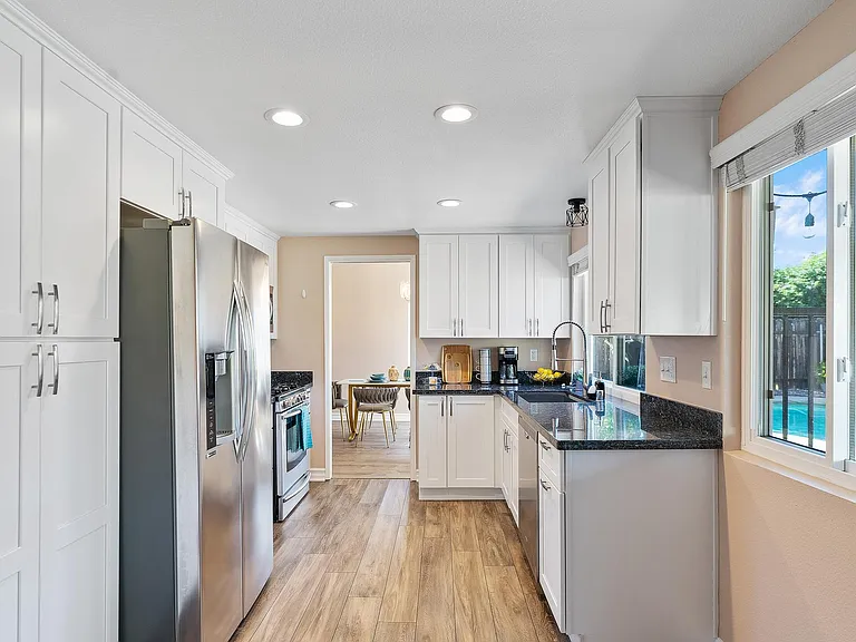 458 Las Brisas Dr — Photo 27