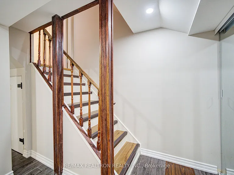 2365 Bur Oak Ave — Photo 23