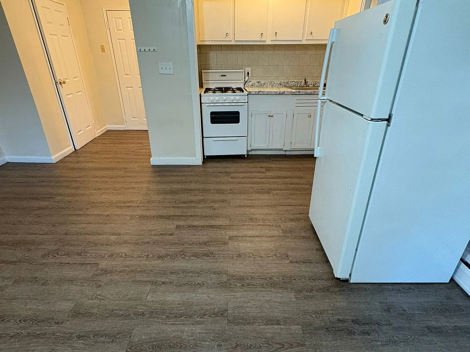 Studio, 500 sqft, $1,350 — Photo 2