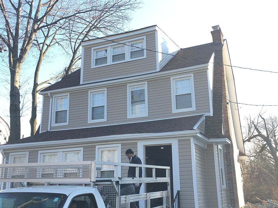 1st image of 19708 104th Ave