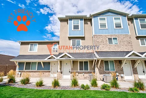 8166 N Broken Spoke Ln Photo 1