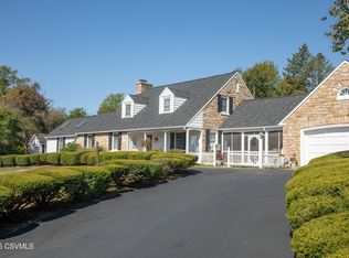 908 Hillcrest Ln, Lewisburg, PA 17837