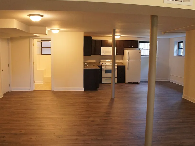 2516 N. Kedzie LP — Photo 2