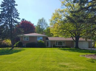 9S638 Clarendon Hills Rd, Willowbrook, IL 60527