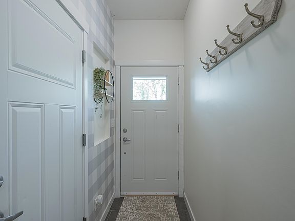 4th image of 13819 232nd St #124