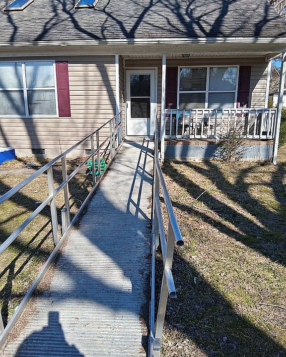 1st image of 5027 Hickory Fork Rd