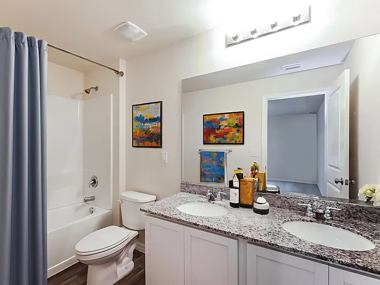 1109 SW 2nd St — Photo 5