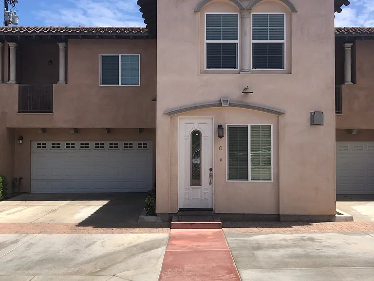 2460 Newport Blvd #G — Photo 1