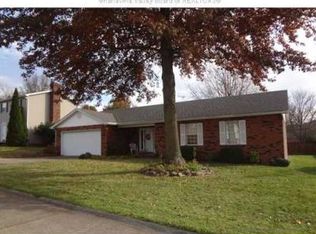 110 Sterling Dr, Hurricane, WV 25526