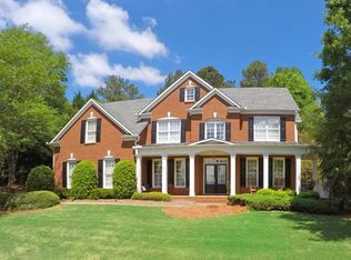 810 River Mist Dr, Suwanee, GA 30024