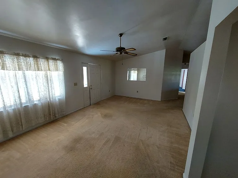 9706 SW 30th Ter — Photo 3