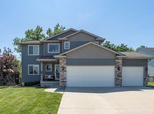 212 Rellim Dr, Norwalk, IA 50211