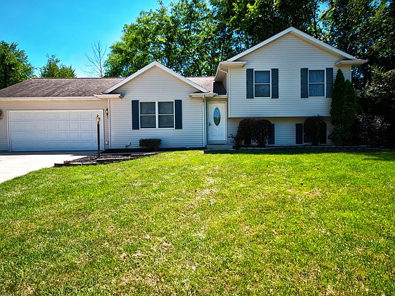 2nd image of 2903 Saybrook Dr