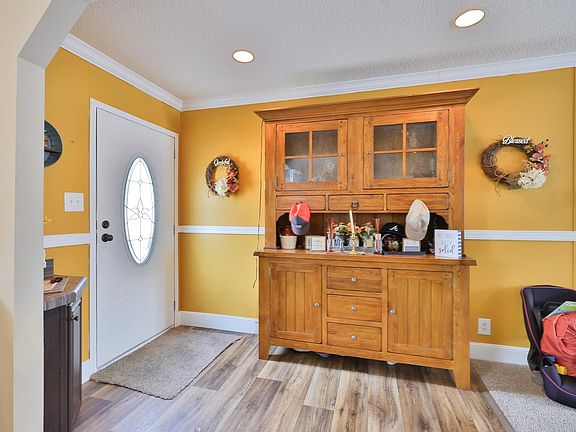 3rd image of 130 Colorado Ranch Rd.