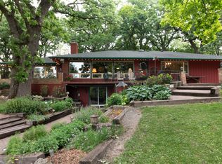 10205 Lucas Rd, Woodstock, IL 60098