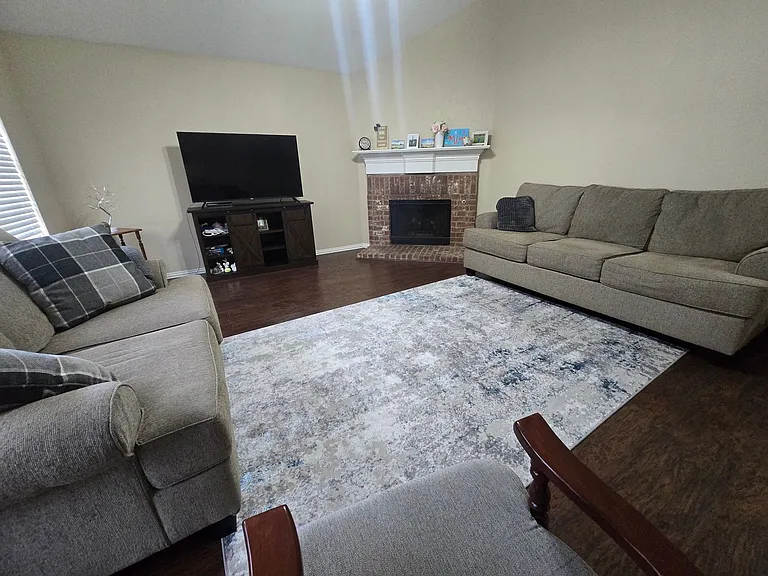 2816 Oakdale Dr — Photo 20