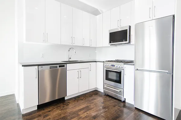 Rented by Modern Spaces | media 27