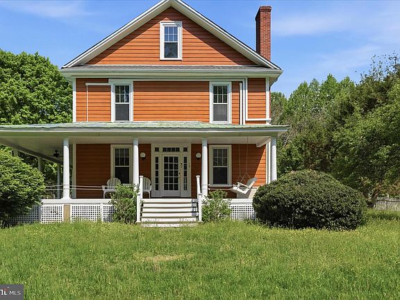 3rd image of 19 Walnut Hill Rd