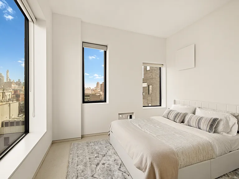100 11th Ave #16A — Photo 9