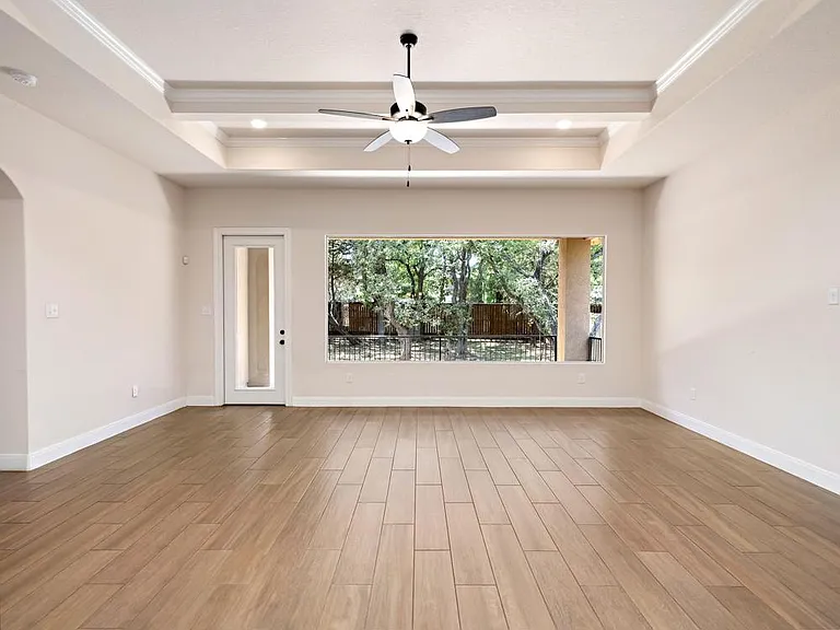 538 Carriage House — Photo 8
