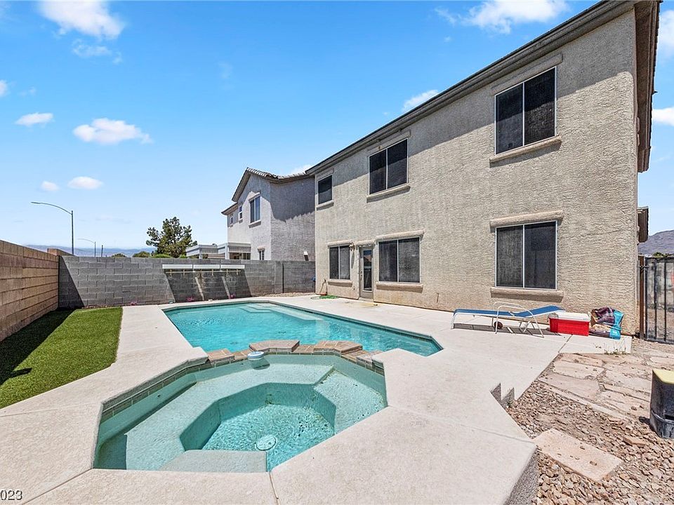 2nd image of 5135 Sapphire Creek Ct