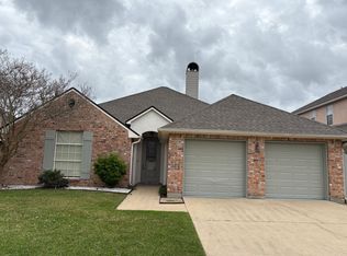 119 Kingspointe Cir, Lafayette, LA 70508