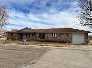 205 Dickinson St, Lakin, KS 67860