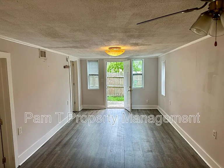 75 Rommel Ave #B — Photo 4
