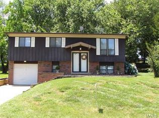 1085 Orchard Dr, Pevely, MO 63070