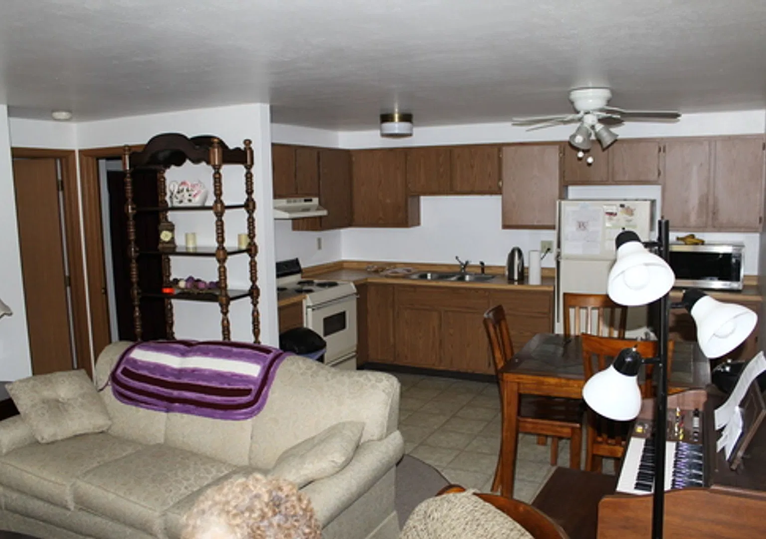 2 bed, $875 — Photo 4