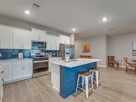 5th image of 8426 Slowburn Dr